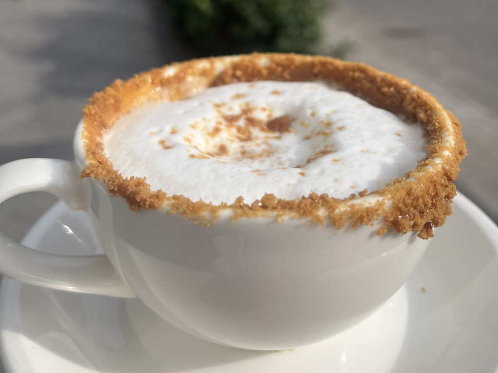 Biscoff Latte( Lotus Kremalı Latte)